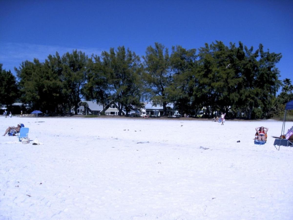 The Anna Maria Island Castaway 1 Holiday home *