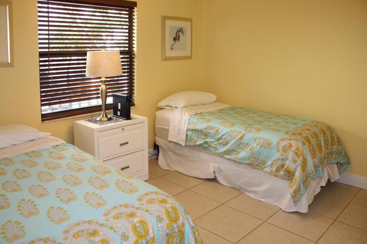 The Anna Maria Island Castaway 1 Holiday home *