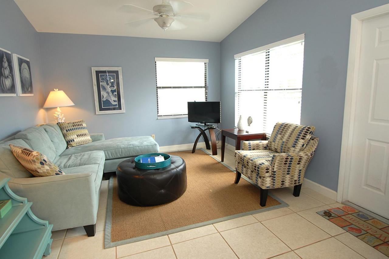 The Anna Maria Island Castaway 2 Apartment *