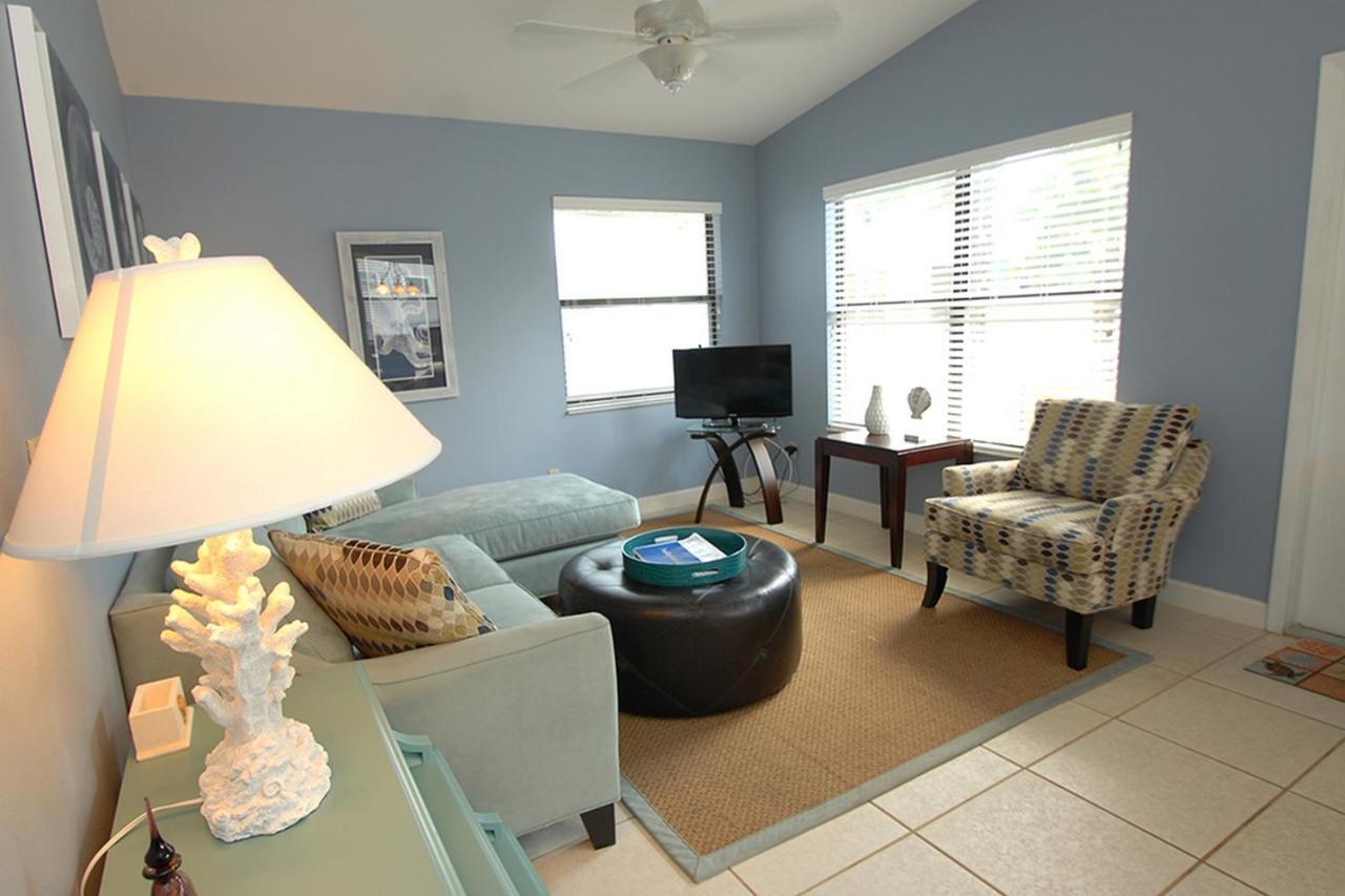 The Anna Maria Island Castaway 2 Apartment *