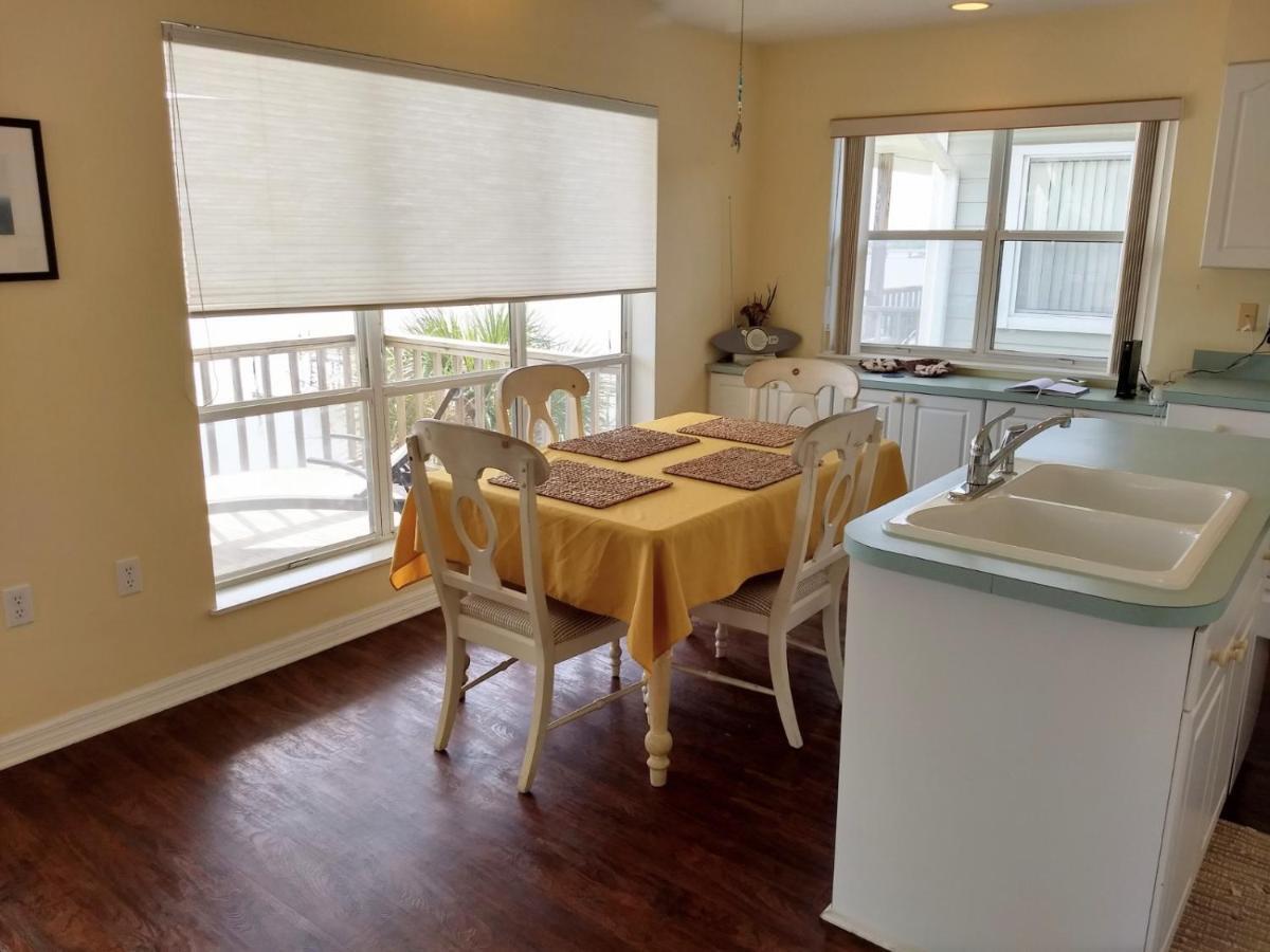 Seahorse Landing #503 Gulf Front Vacation Apartment *
