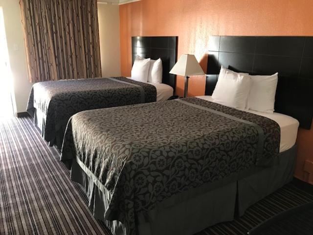 Days By Wyndham Baymeadows Motel 2*