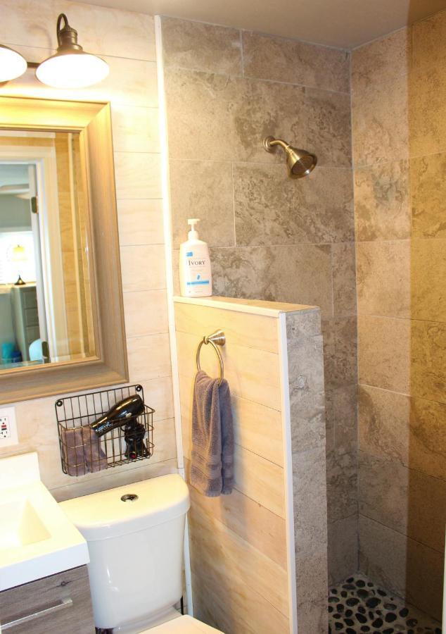 Latitude 26 Waterfront Boutique -