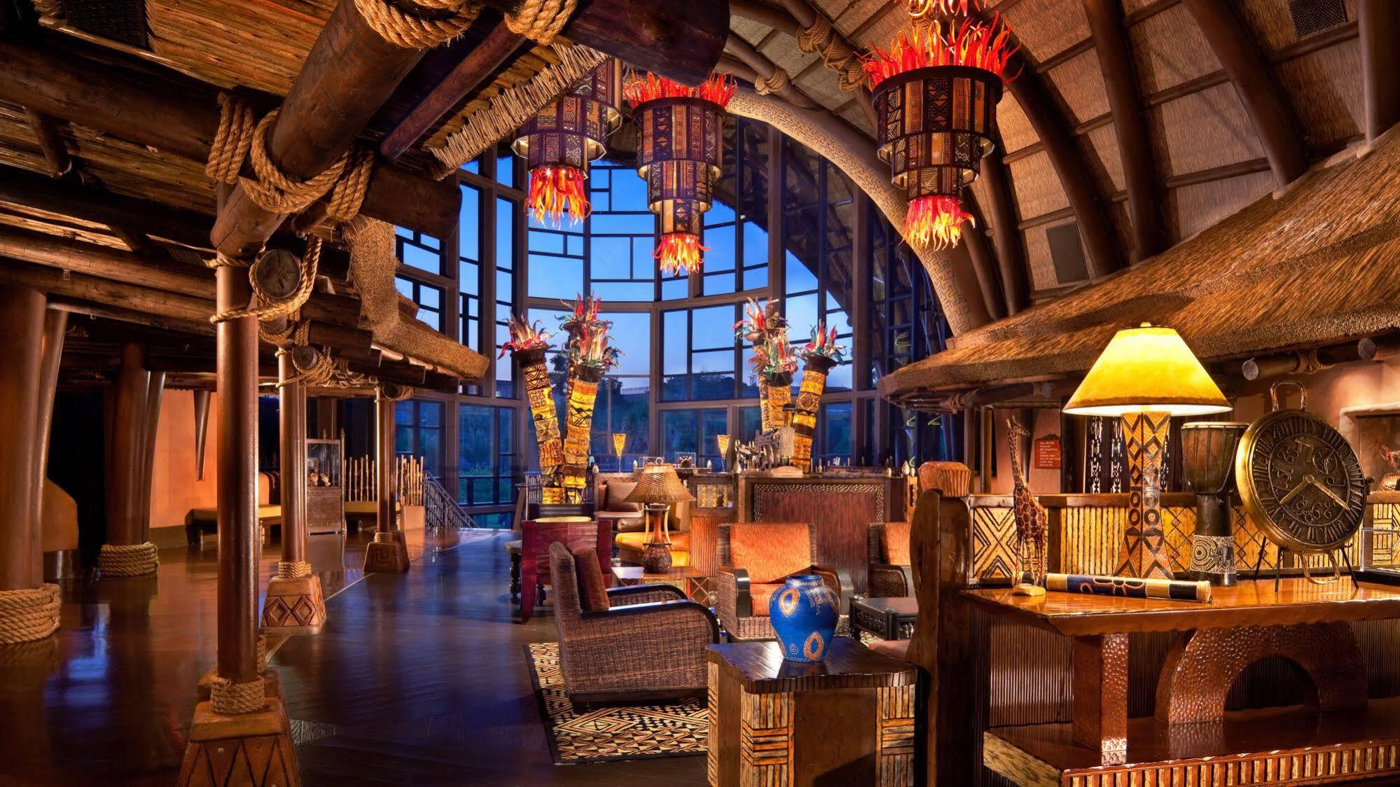 Disney's Animal Kingdom - Jambo House Hotel
