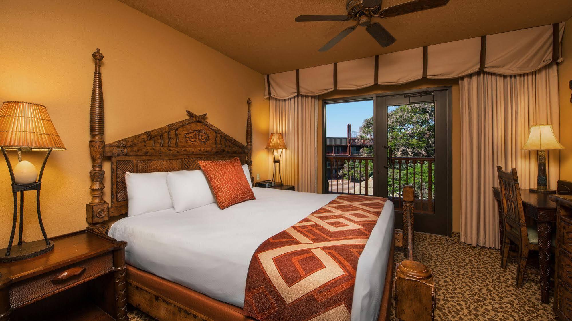 Disney's Animal Kingdom - Jambo House