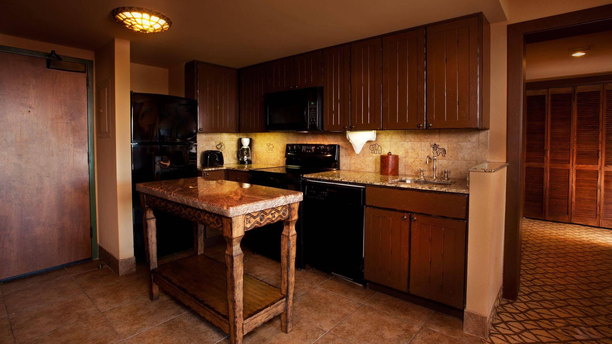 Disney's Animal Kingdom - Jambo House Hotel 4*