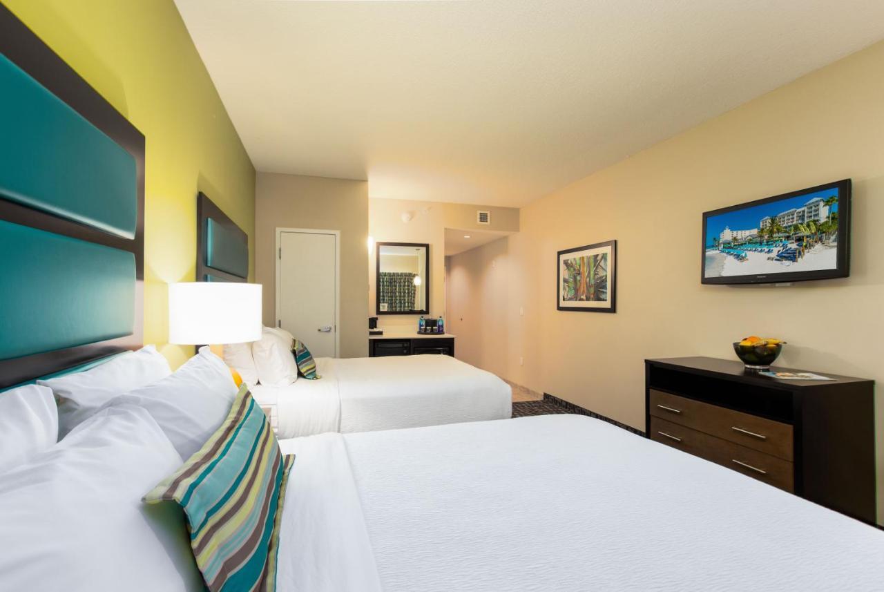 Shephard's Live Entertainment Hotel Clearwater Beach