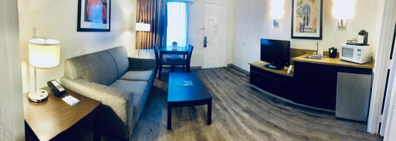 Baymont By Wyndham Near Busch Gardens Hotel