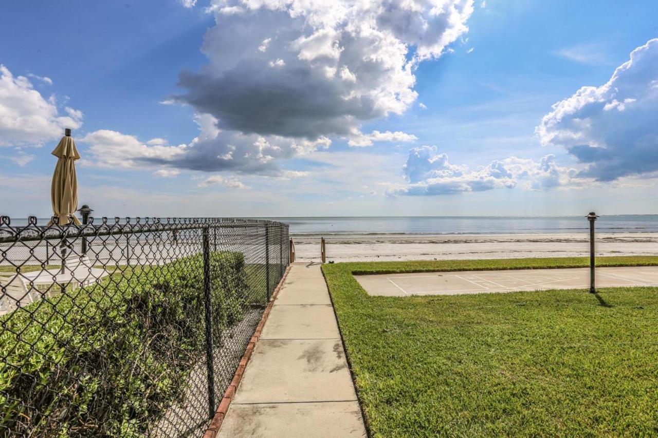 Strandview Tower 203