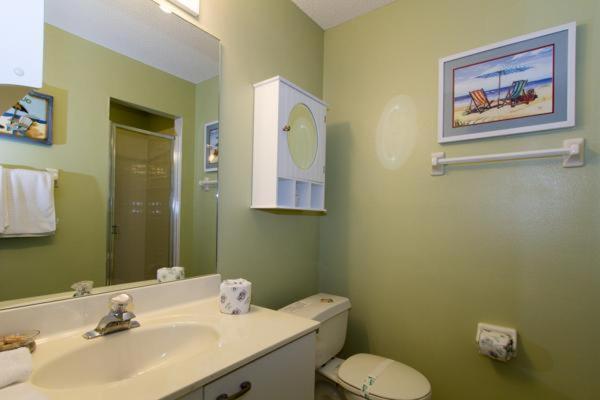 Sandy Pointe Two Bedroom Apartment, Unit 210 Apartment