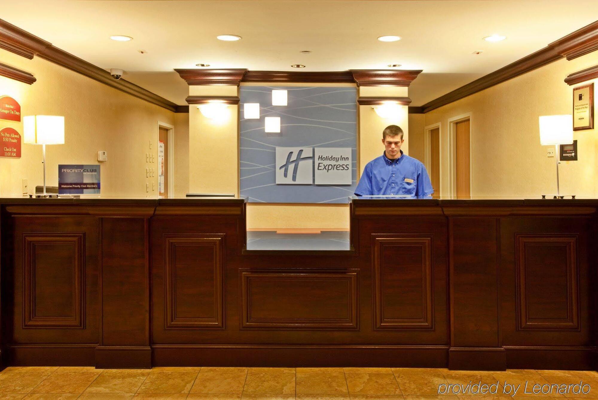 Express & West, An Ihg
