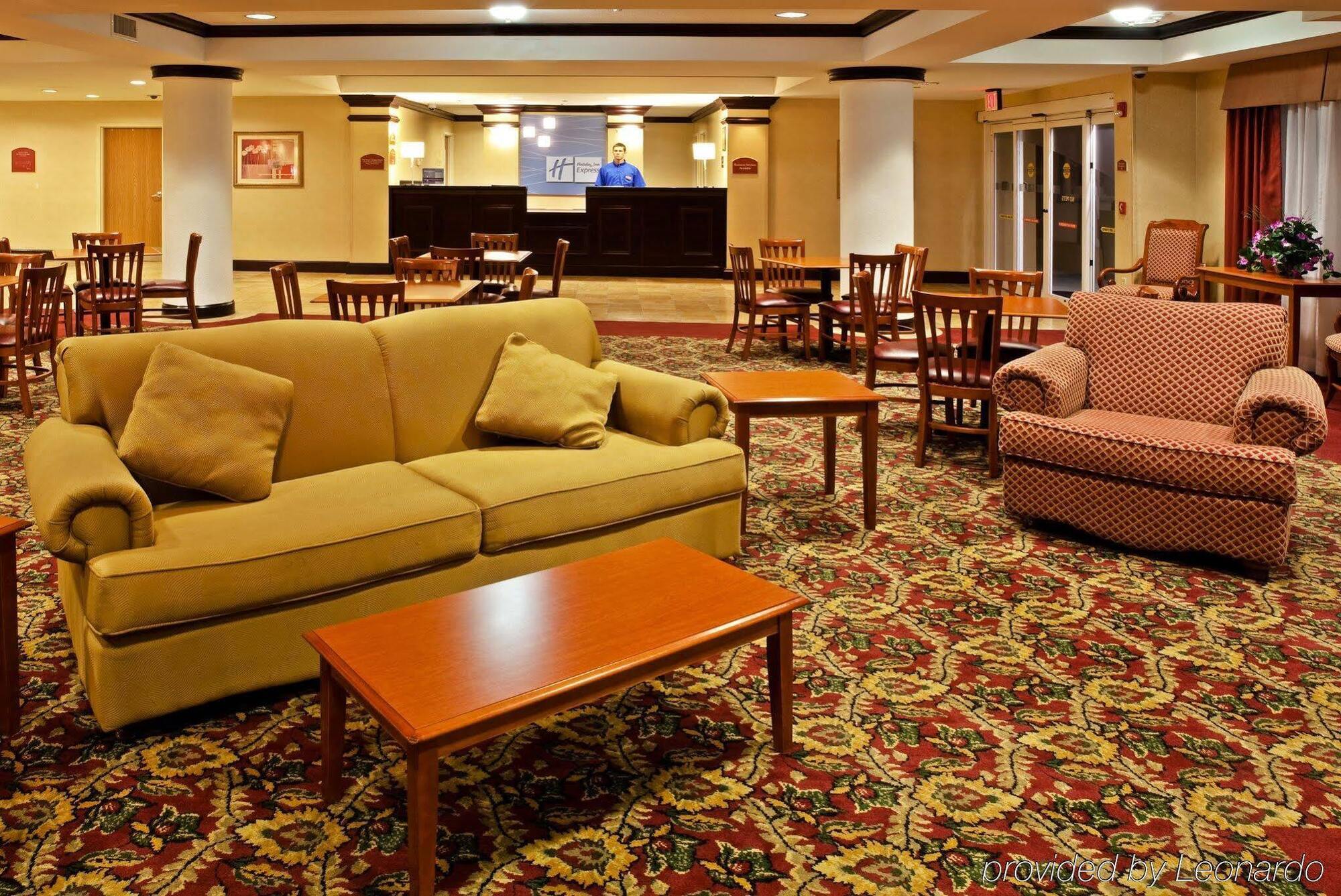Express & West, An Ihg Hotel 2*