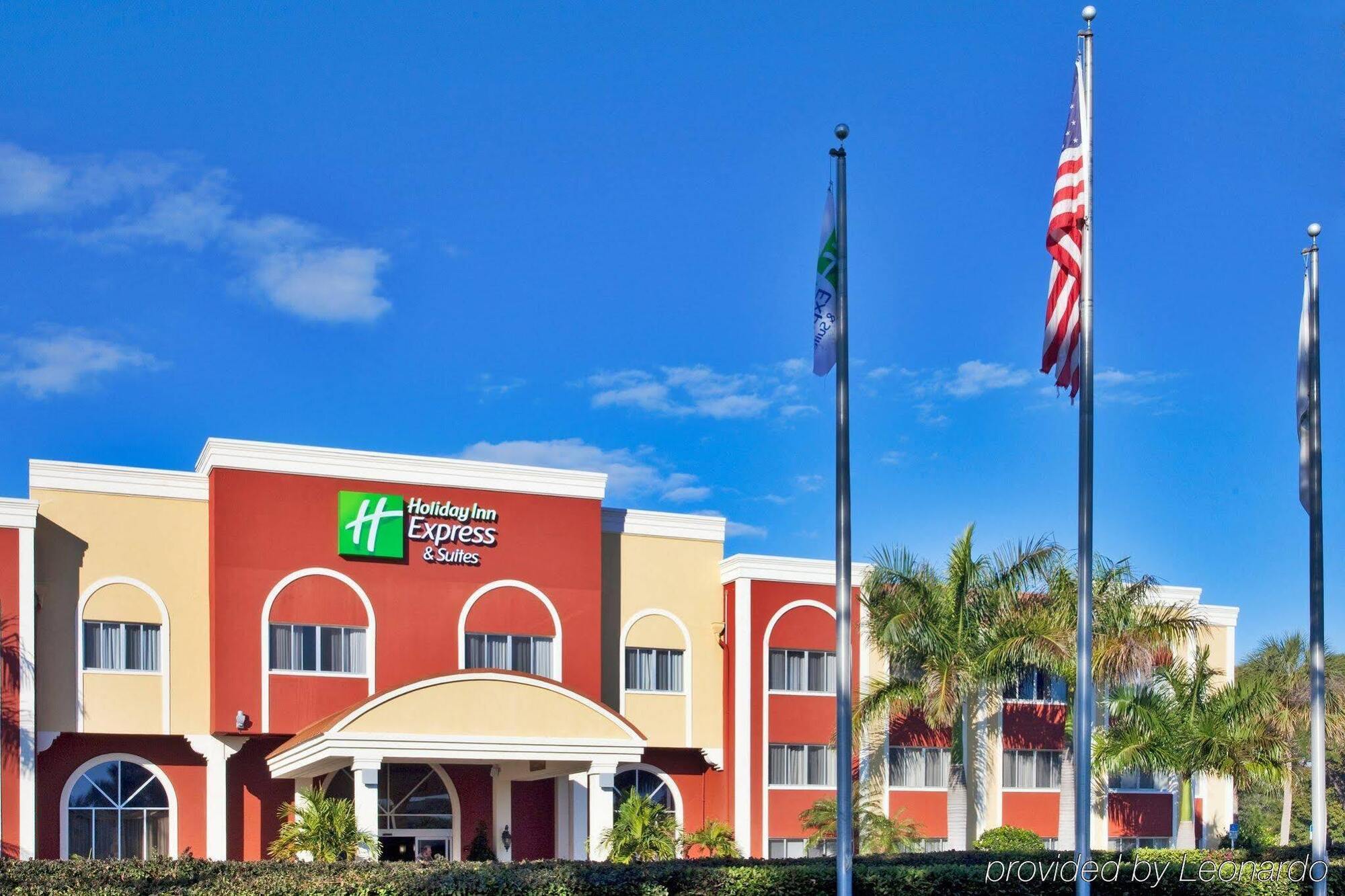 Express & West By Ihg Hotel Bradenton