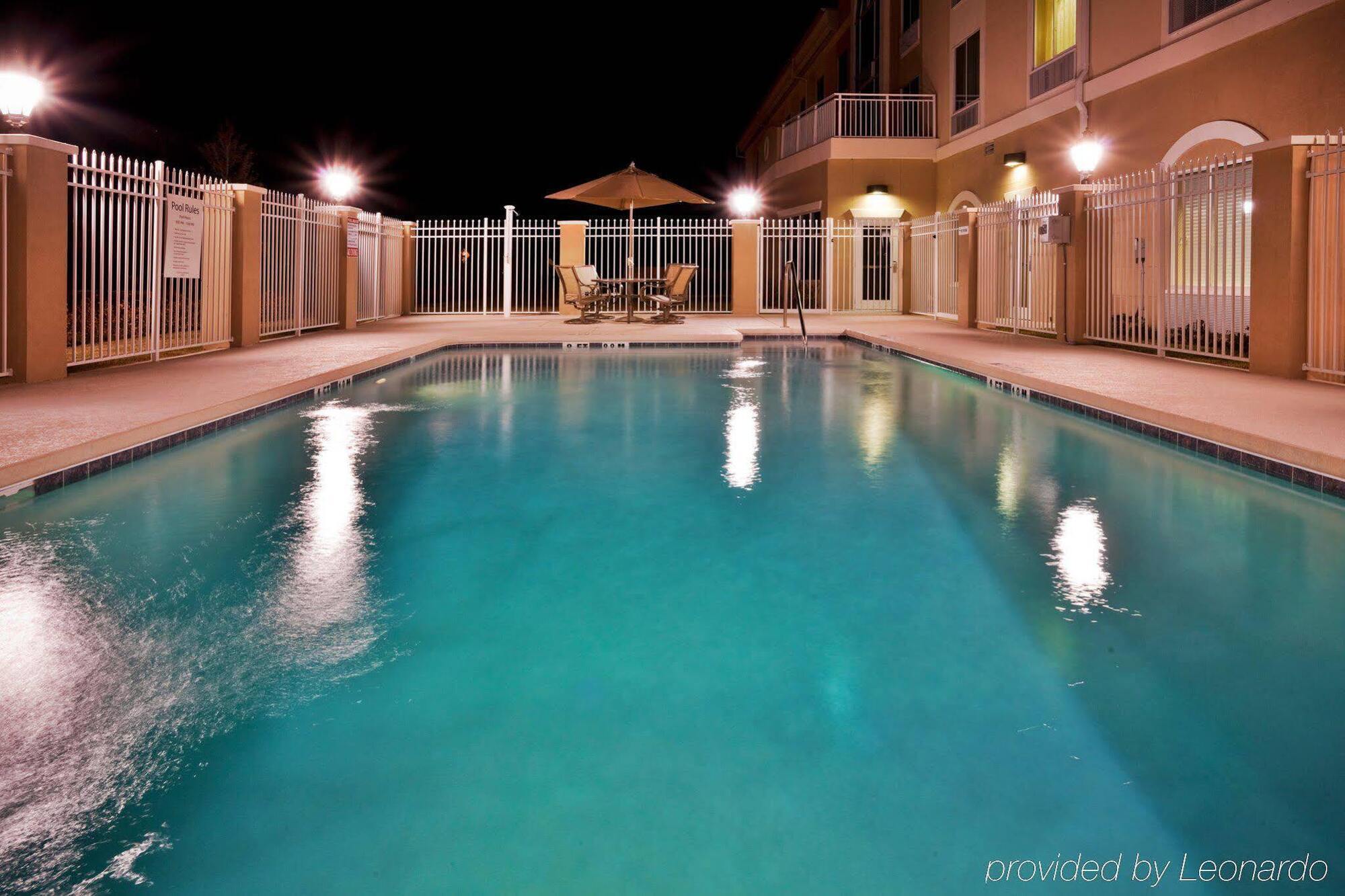 Express Wales North-winter Haven By Ihg Hotel Waverly