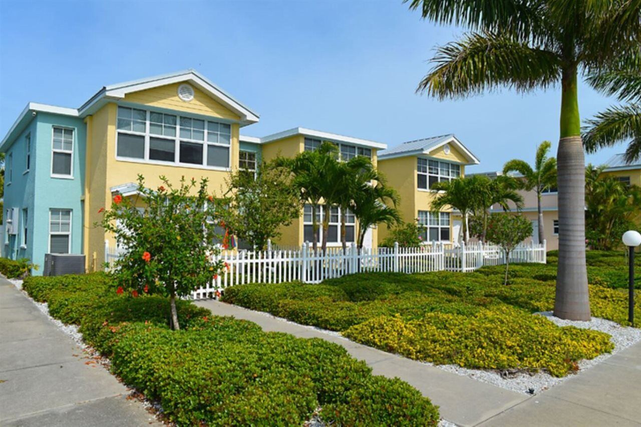 Barefoot 4* Clearwater Beach