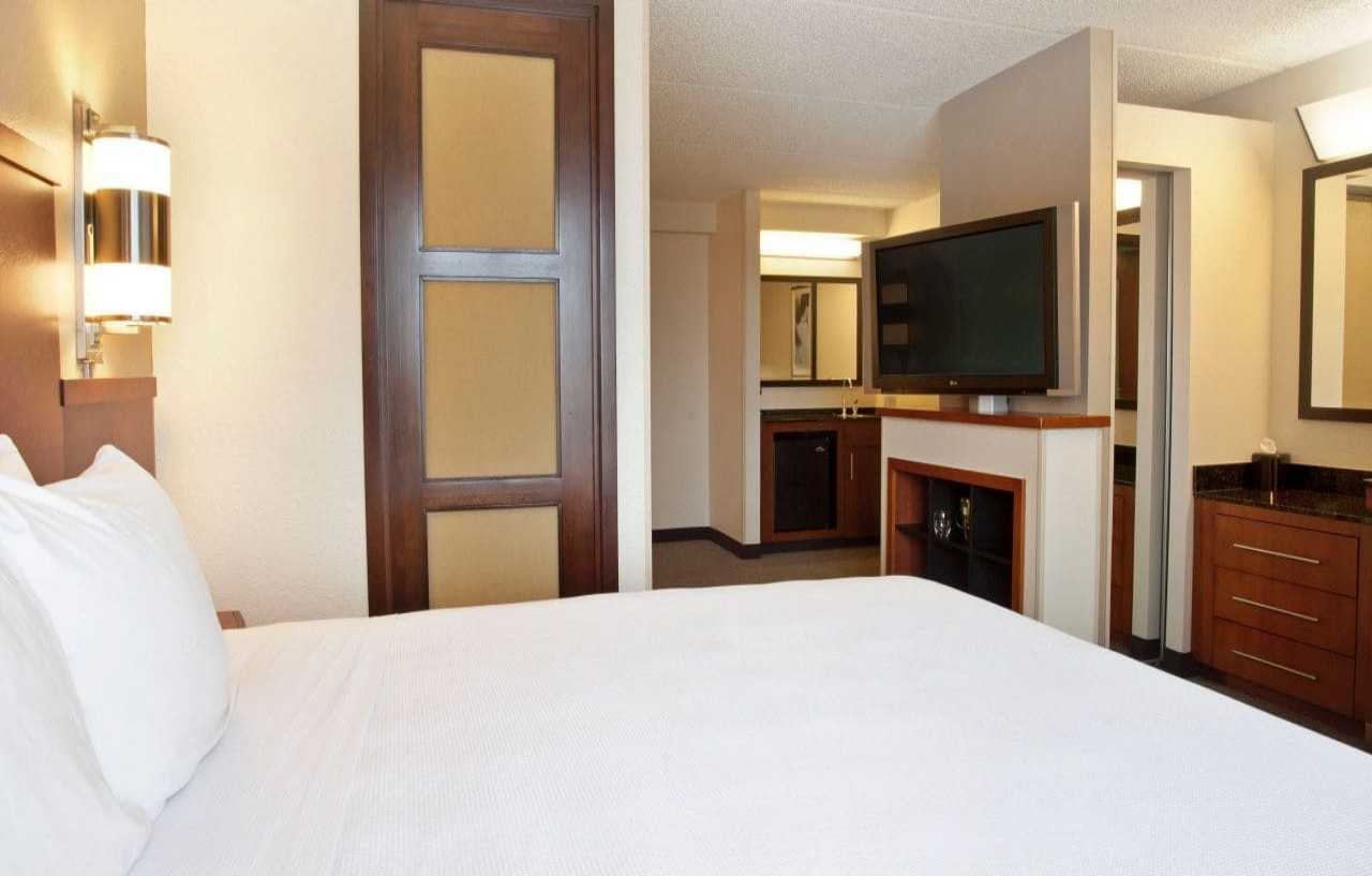 Hotel Hyatt Place Across From Universal