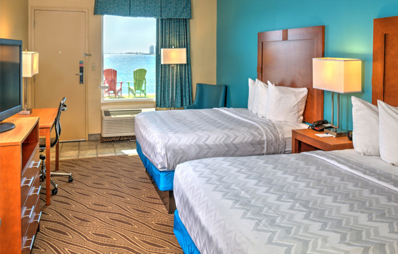 Western Waterfront Hotel 3*