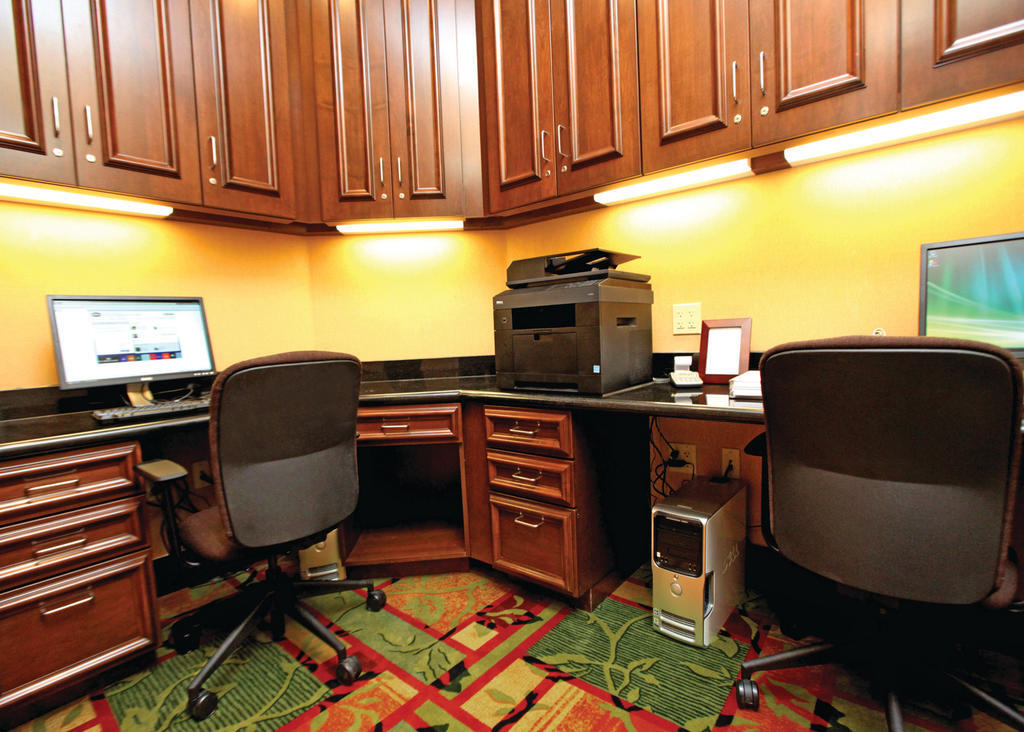 Hampton & Miami South Hotel 3*