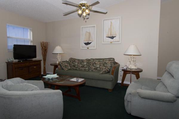 Apartment Sandy Pointe Two Bedroom Apartment, Unit 210 Holmes Beach