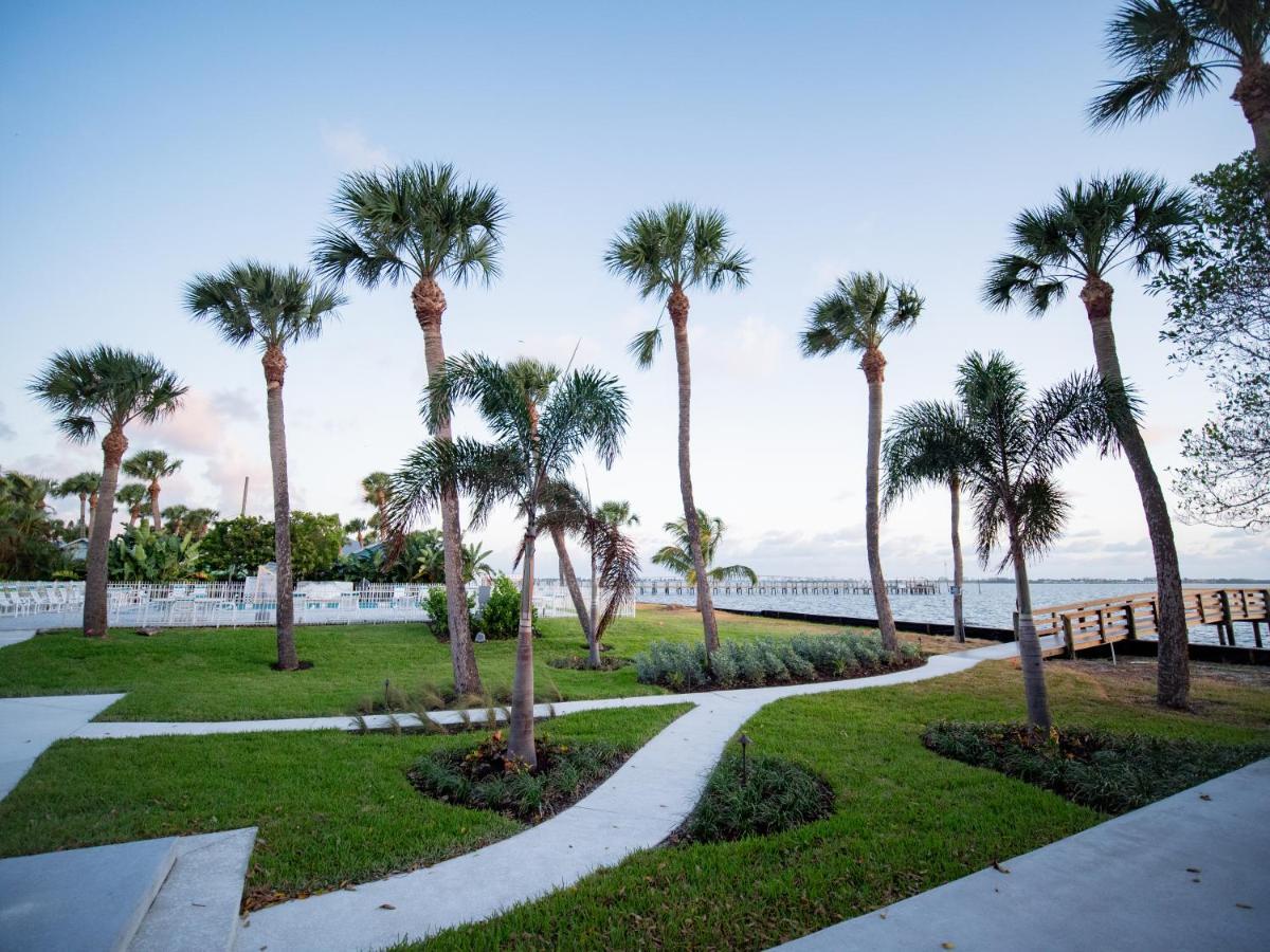 Caribbean Shores Waterfront Hotel Jensen Beach