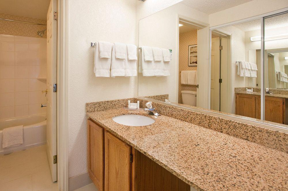 By Marriott Lauderdale Of Hotel