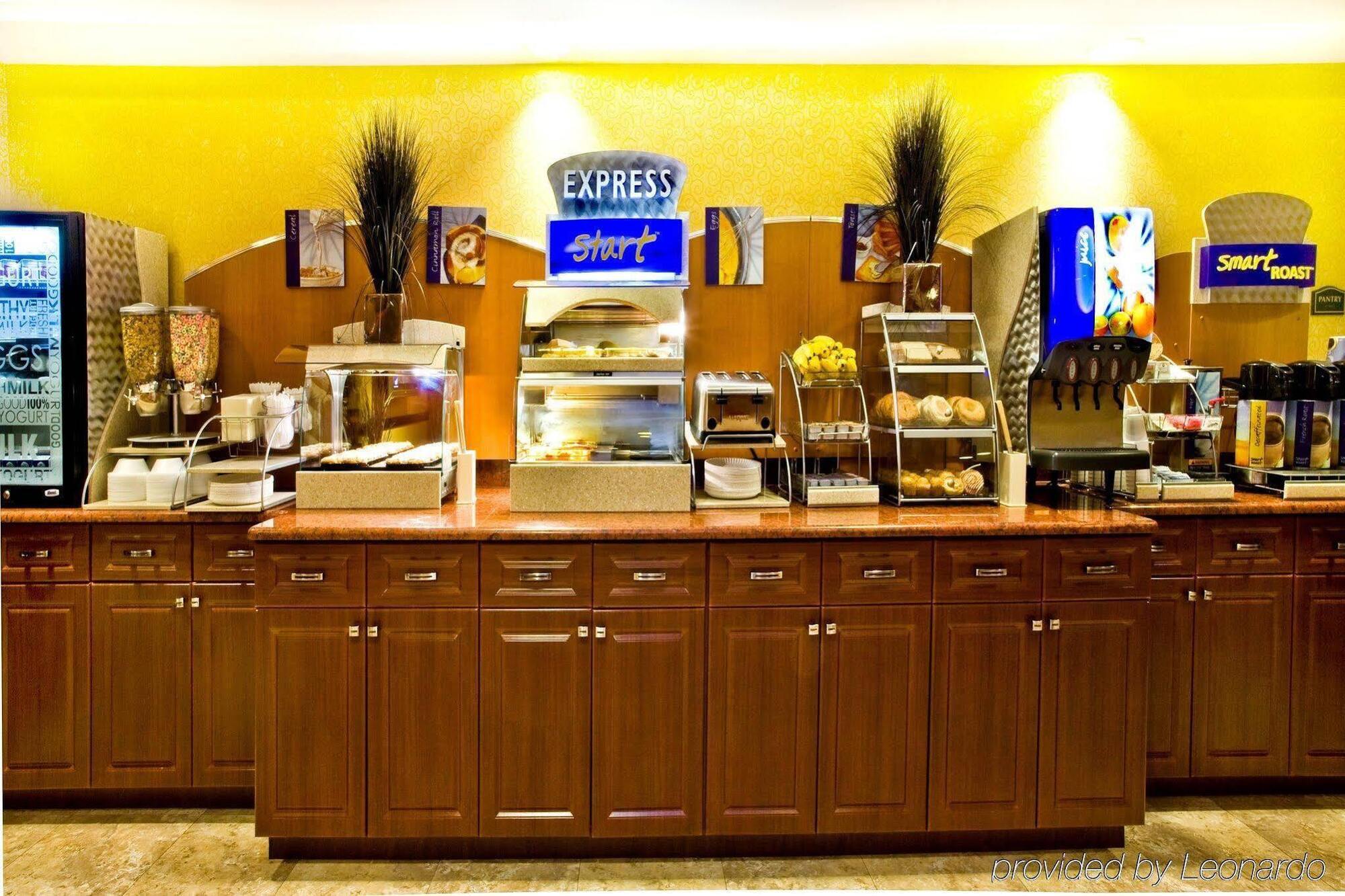 Hotel Express & By Ihg Clewiston