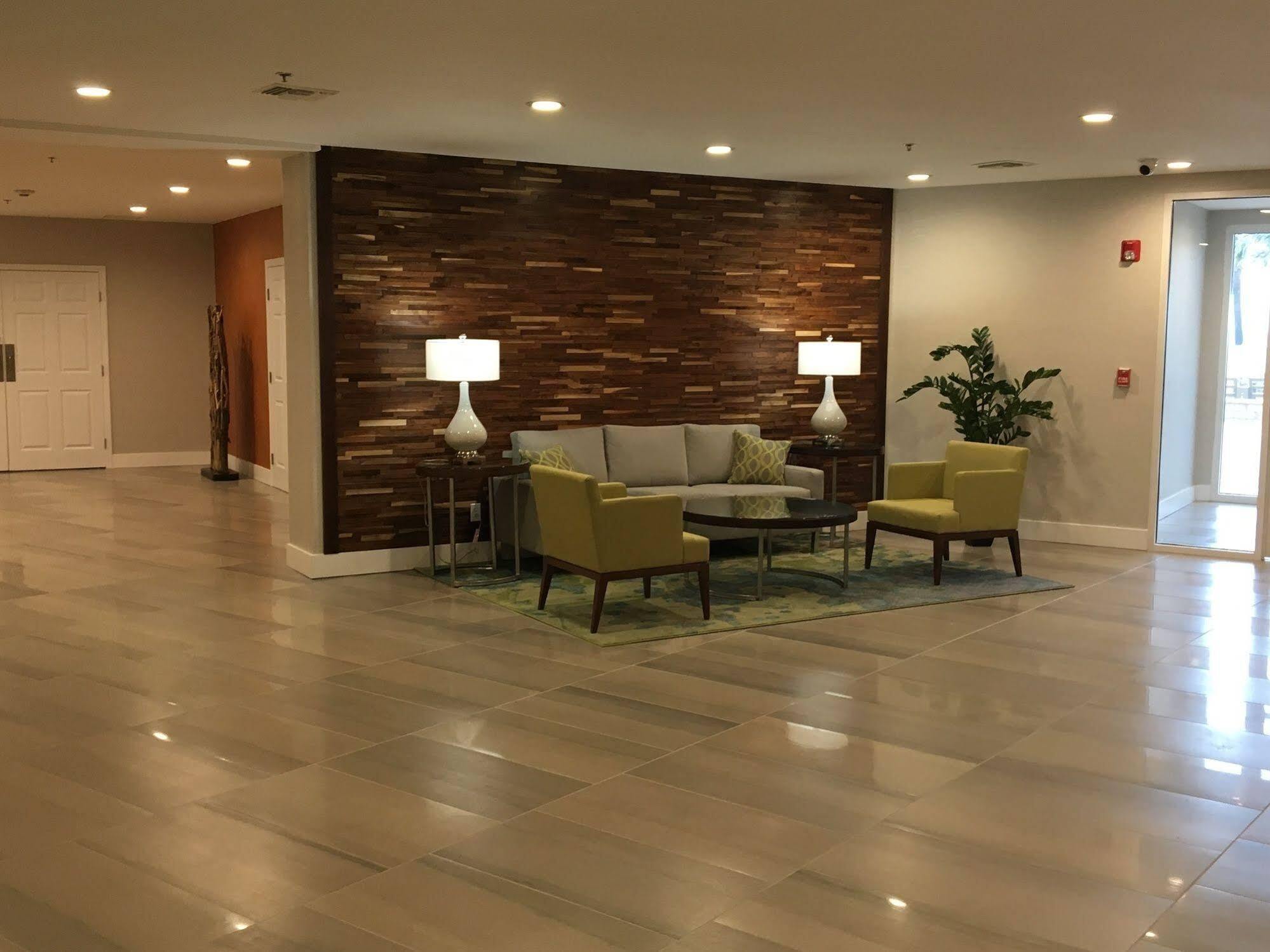 & Daytona On The Ocean By Ihg Daytona Beach
