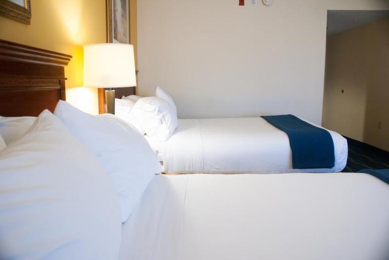 Hotel Express & Jacksonville-south By Ihg 3*