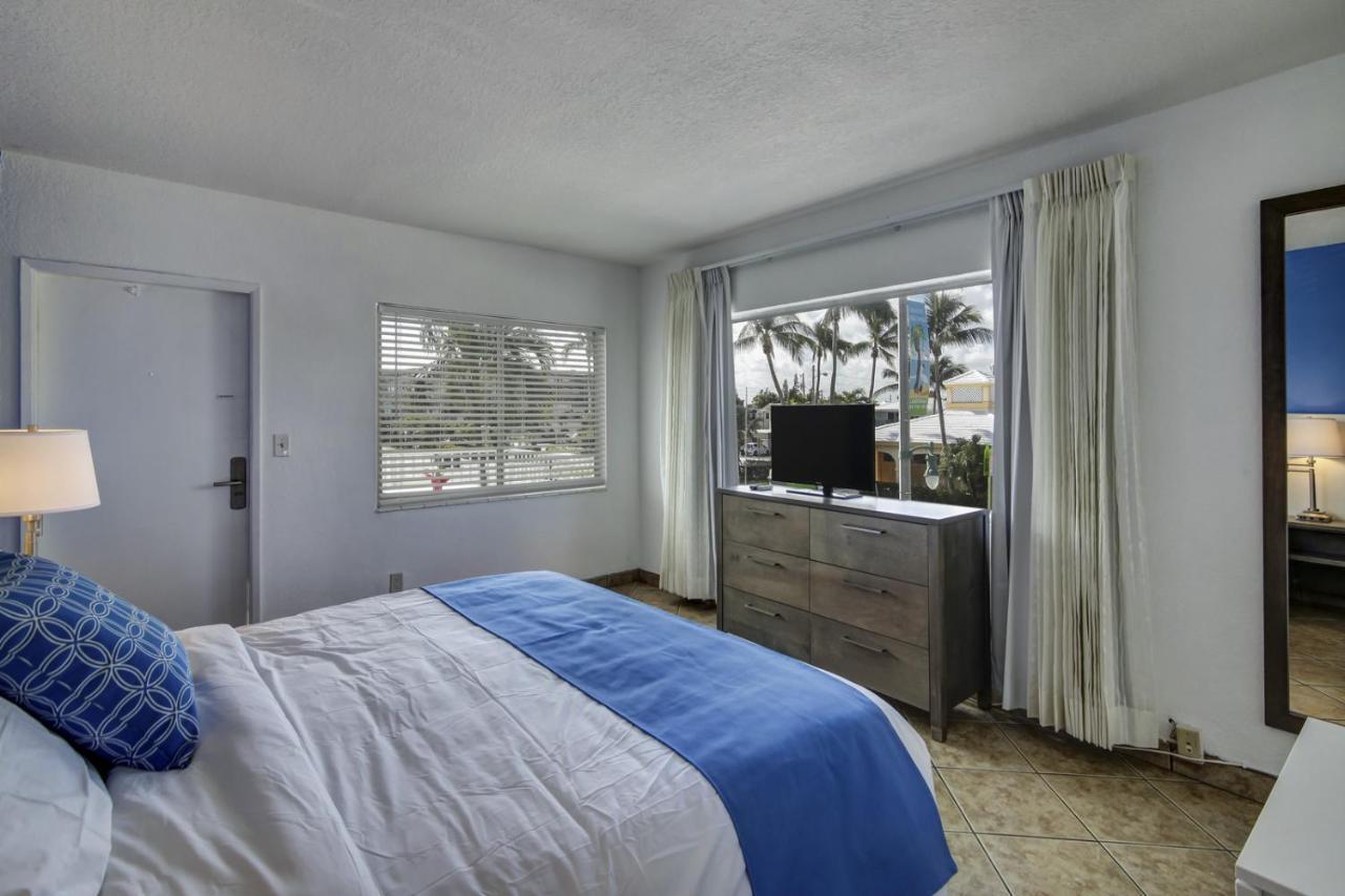 Hotel Blue Strawberry By The Sea