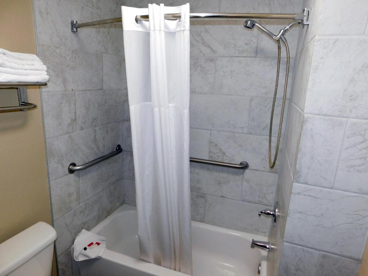 Hotel Opulent Oasis Crestview