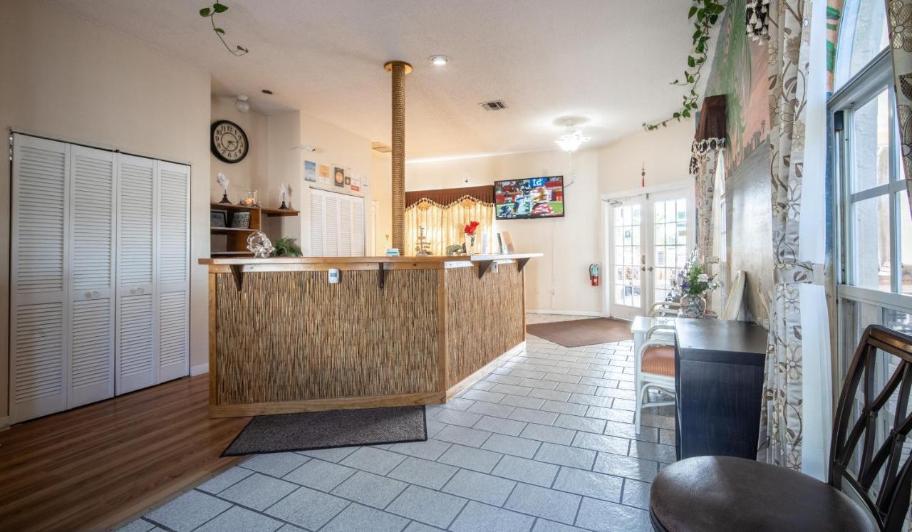 Motel Island Sun & - Venice, Florida Historic Downtown & Getaway