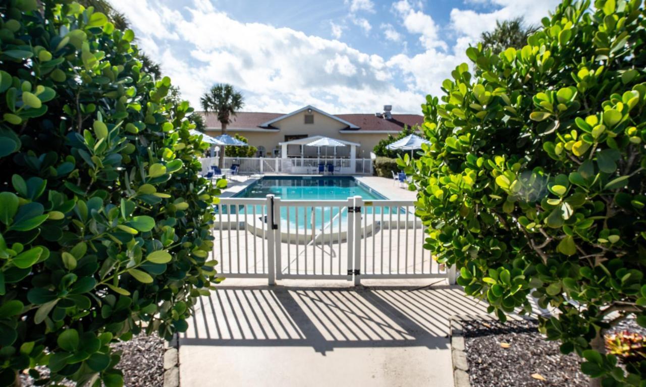 Island Sun & - Venice, Florida Historic Downtown & Getaway Motel Venice