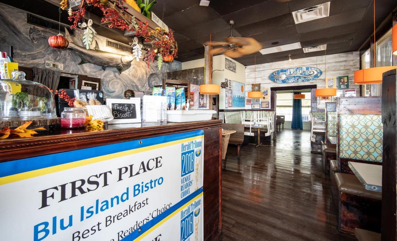Island Sun & - Venice, Florida Historic Downtown & Getaway 2*