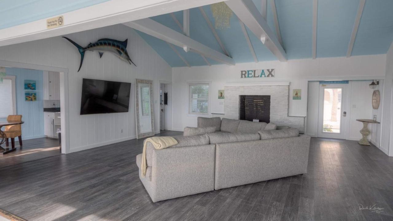 Villa A House On Siesta Beach By Beachside Management *
