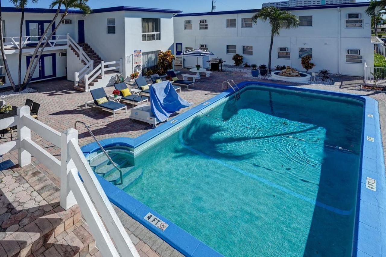 Hotel Blue Strawberry By The Sea Lauderdale-by-the-Sea