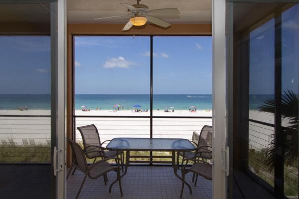 Bradenton Club Three Bedroom Apartment, D Bradenton Beach