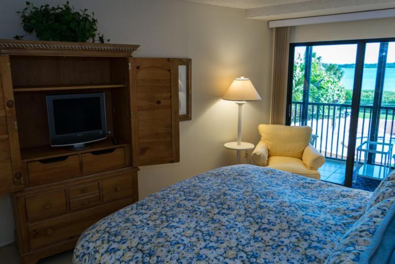 Coquina Moorings Two Bedroom Apartment, 102 Apartment *