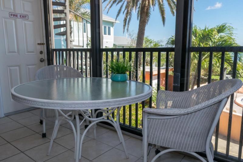 Apartment Coquina Moorings Two Bedroom Apartment, 102