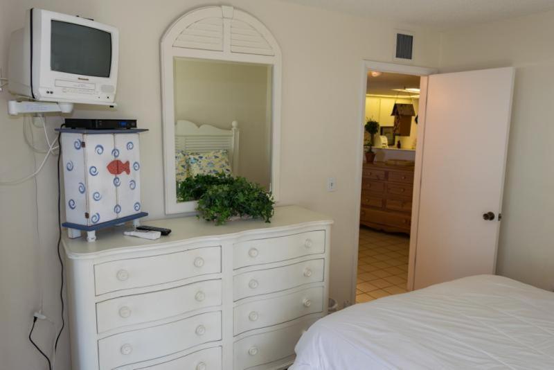 Apartment Coquina Moorings Two Bedroom Apartment, 102