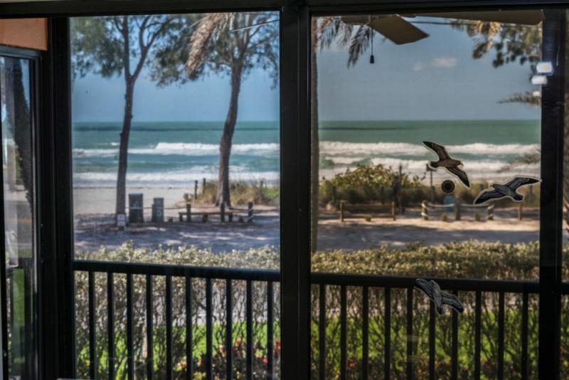 Coquina Moorings Two Bedroom Apartment, 102 *