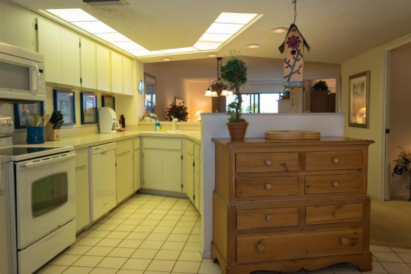 Apartment Coquina Moorings Two Bedroom Apartment, 102 *