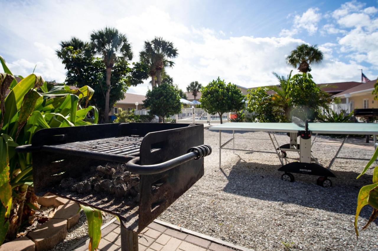 Motel Island Sun & - Venice, Florida Historic Downtown & Getaway