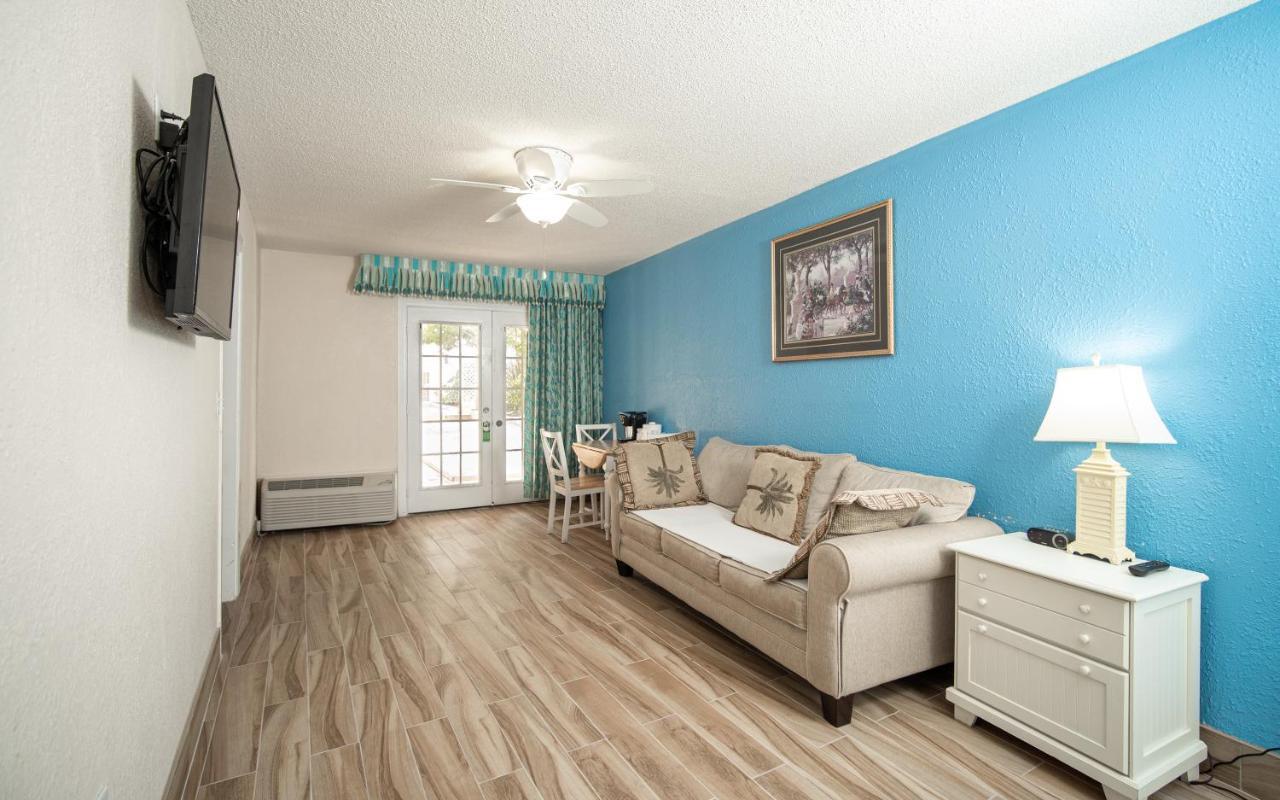 Island Sun & - Venice, Florida Historic Downtown & Getaway