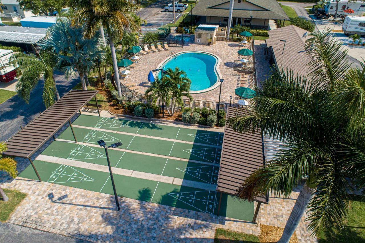 Groves Rv Holiday park