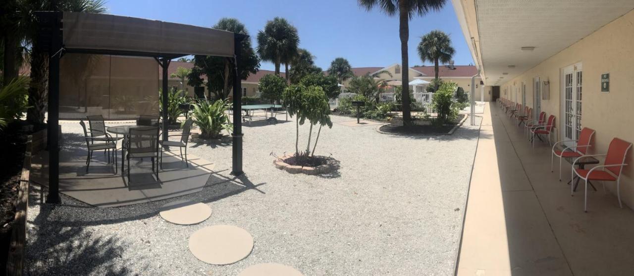 Island Sun & - Venice, Florida Historic Downtown & Getaway Motel Venice