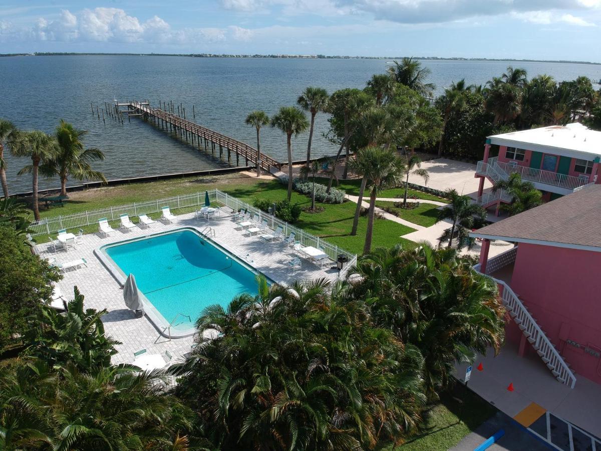 Caribbean Shores Waterfront