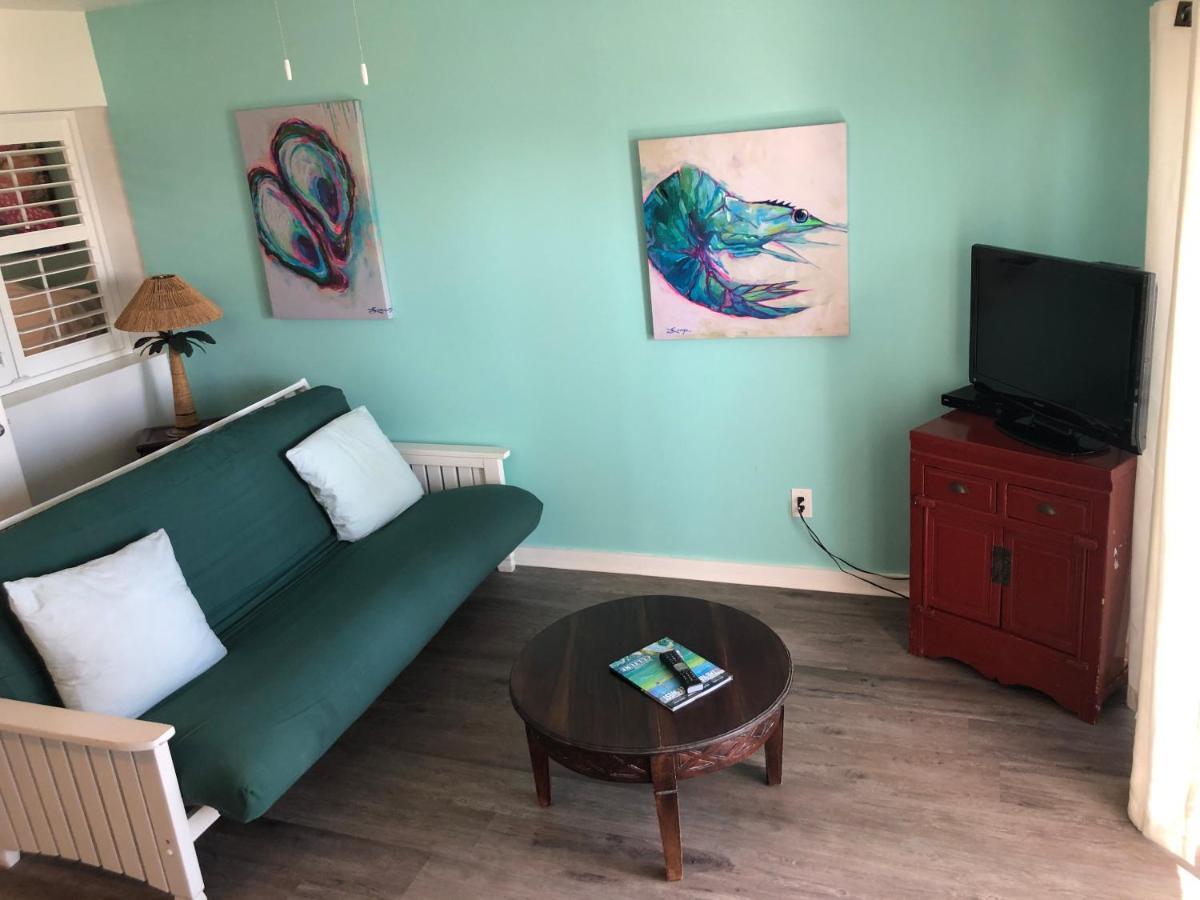 Drop Anchor & Marina Resort