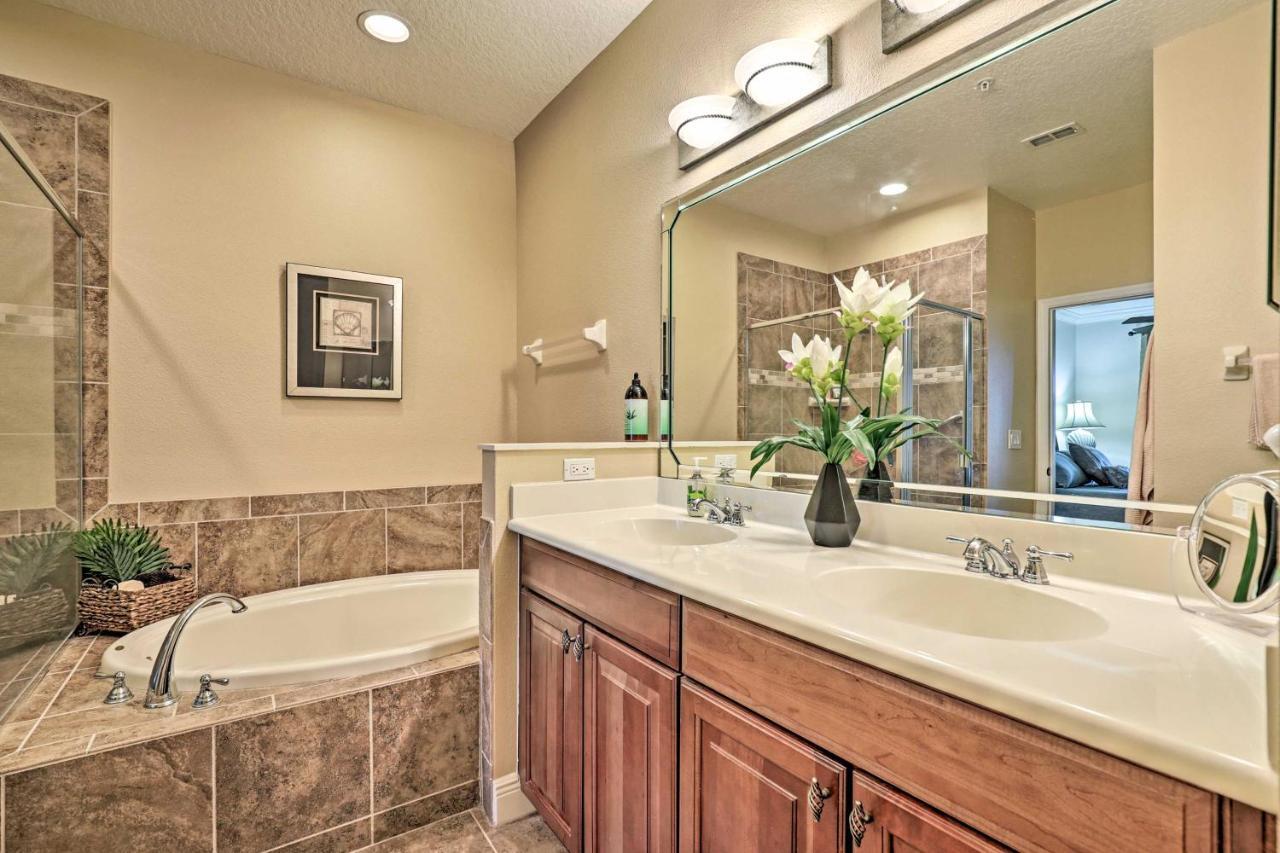 Apartment Riverfront Getaway With Amenities! *