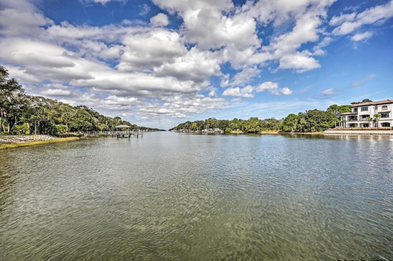 Riverfront Getaway With Amenities! *