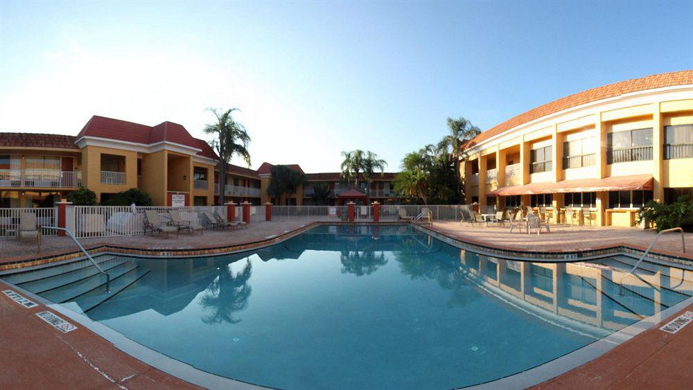 Hotel Quality & Conference Center 2*